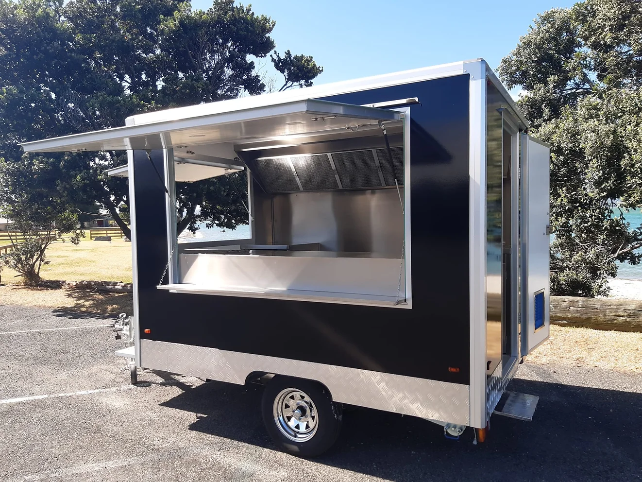 Square Food Trailer 2.9m - Image 2