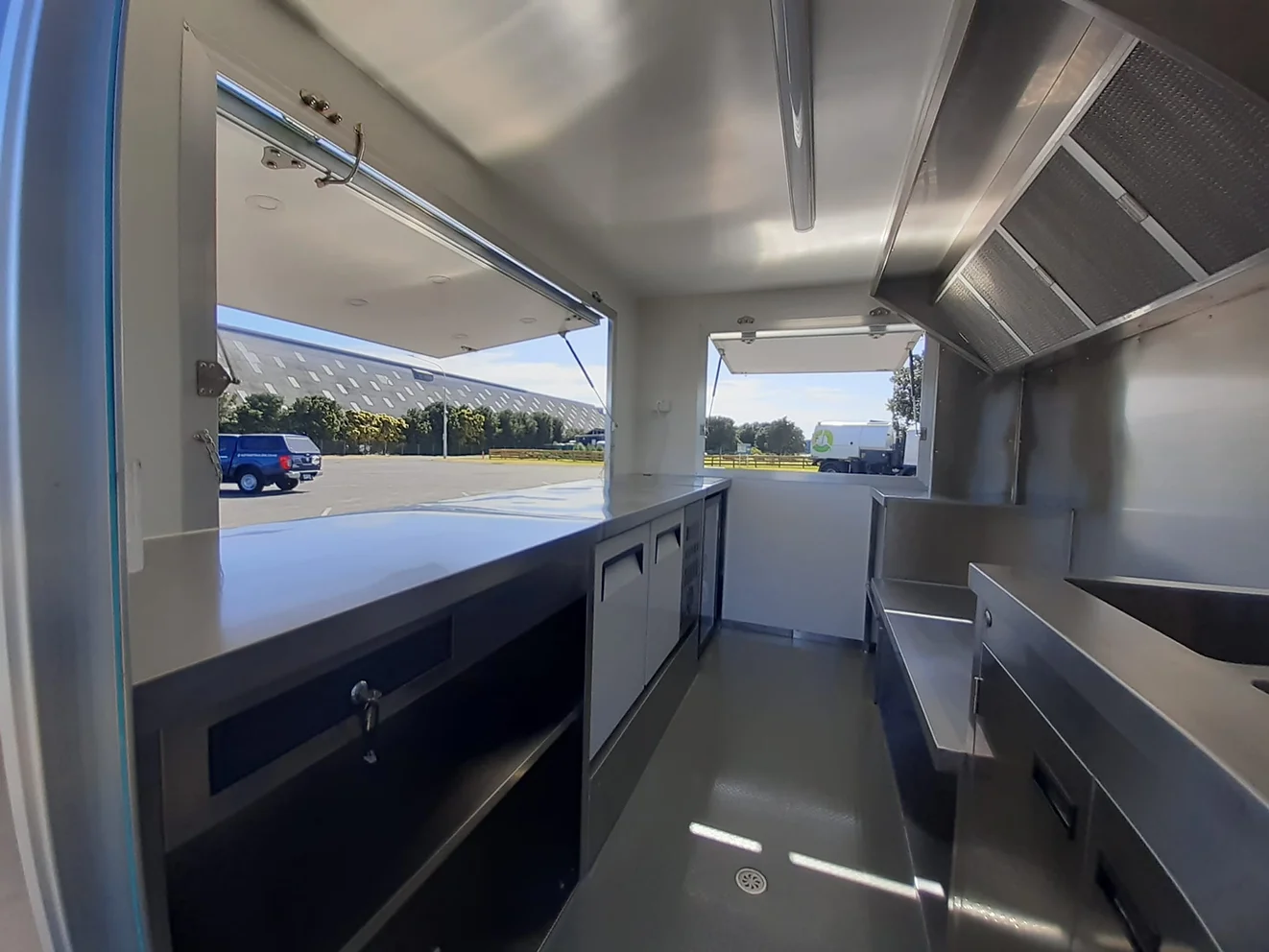 Square Food Trailer 2.9m - Image 9