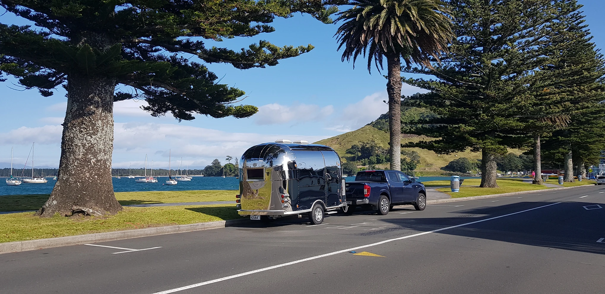Airstream Mirrored Stainless Steel Trailer 3.4m - Image 2