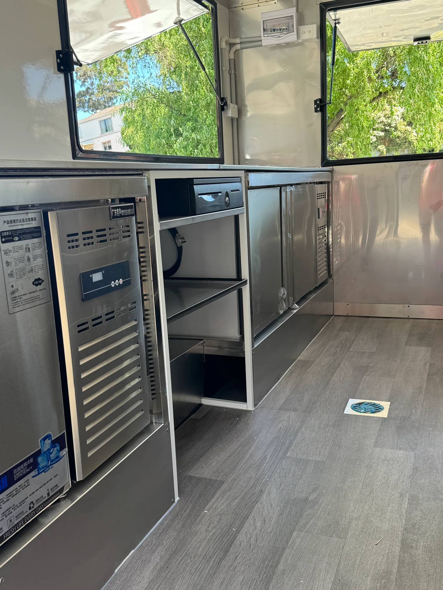 4M Grade Food Trailer - Image 7